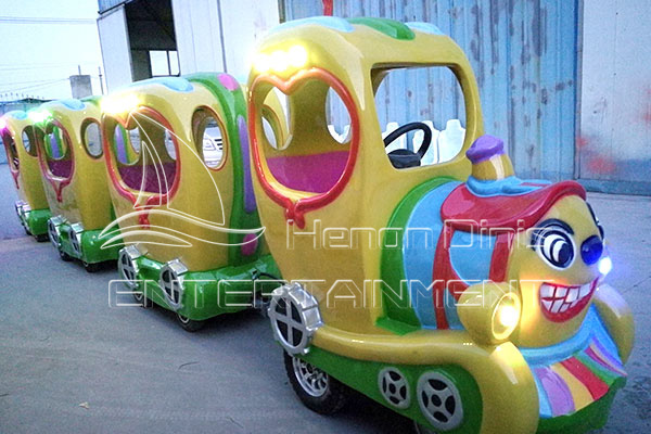 Dinis Carnival Amusement Rides for Sale for Halloween