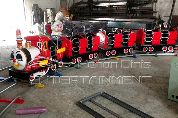 Dinis Red Mini Thomas Track Train Rides for Sale