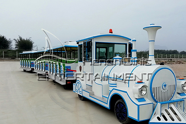 Luxury Seat of Amusement Park Railroad Trains