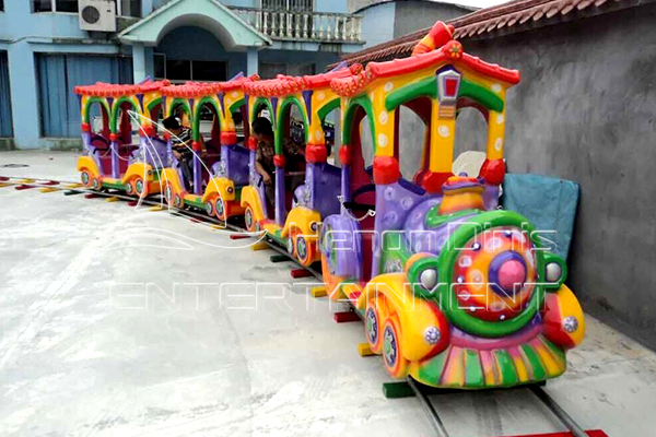 Mini Toy Track Train Is Available in Dinis