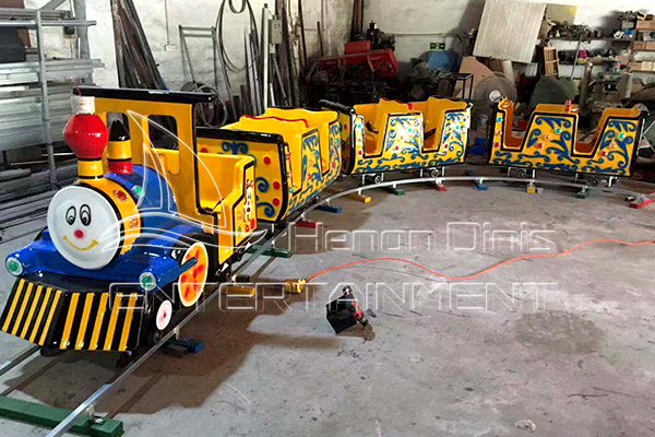 Mini Train Track Rides for Sale in Dinis