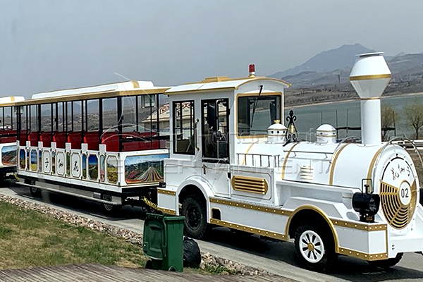 New Holiday Lighted Track Train Rides Factory Test Run