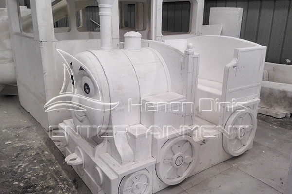 Tomas Track Mini Train Locomative in Manufacturing